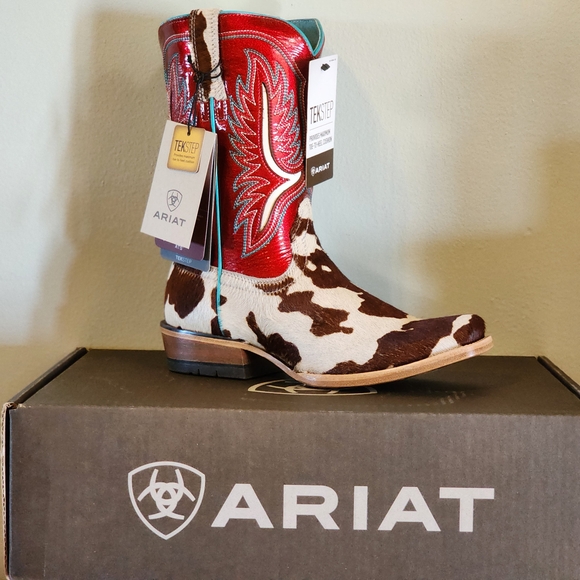 ARIAT Futurity Colt Western Cowboy Boots - Square Toe 7.5B Animal Print Cow Hide - Picture 2 of 14